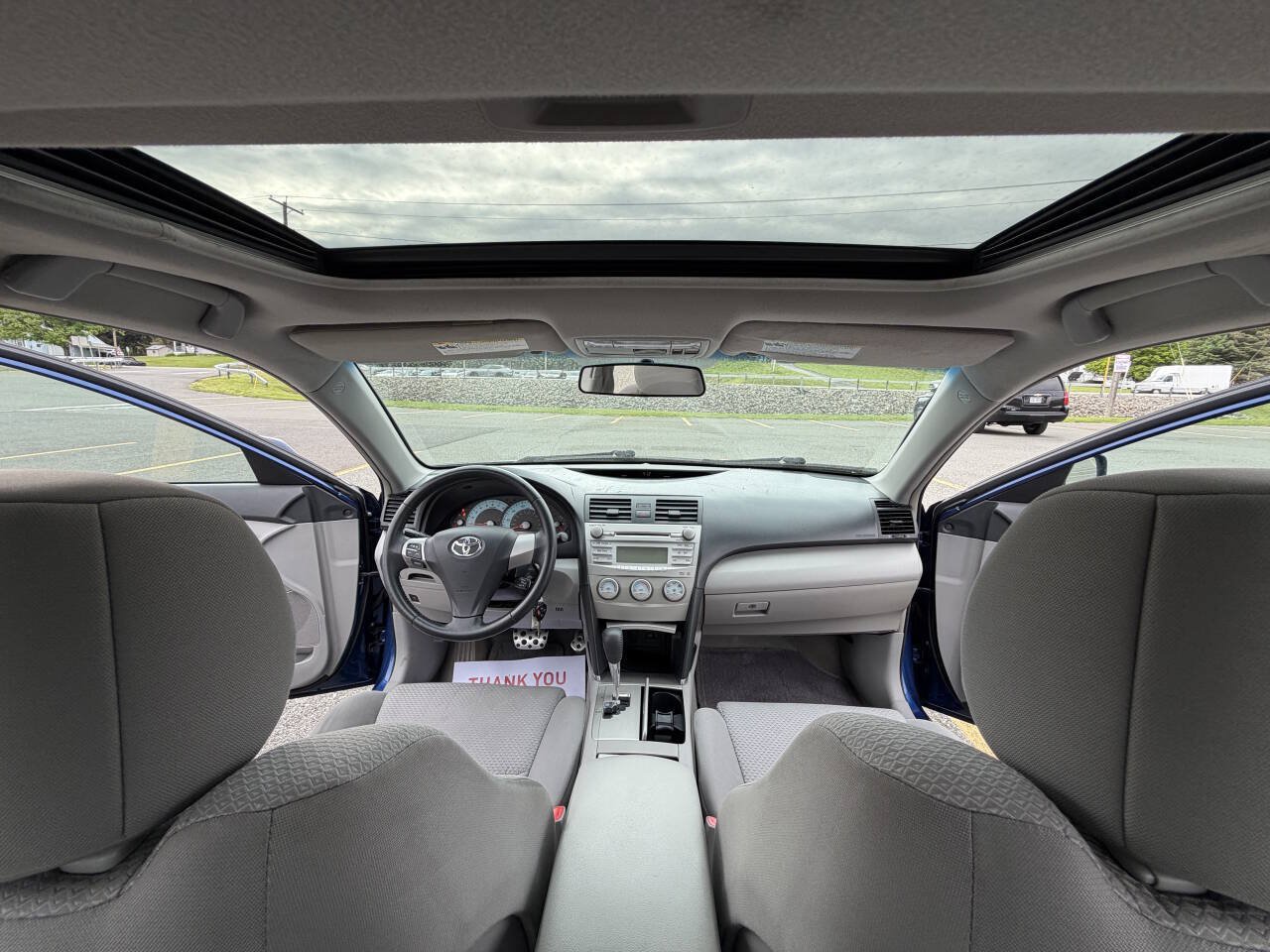 Used 2010 Toyota Camry SE FWD image 16