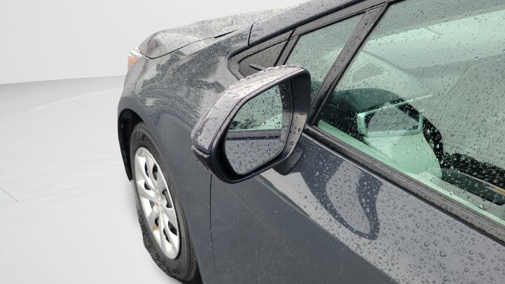 Used 2025 Toyota Corolla LE FWD image 24