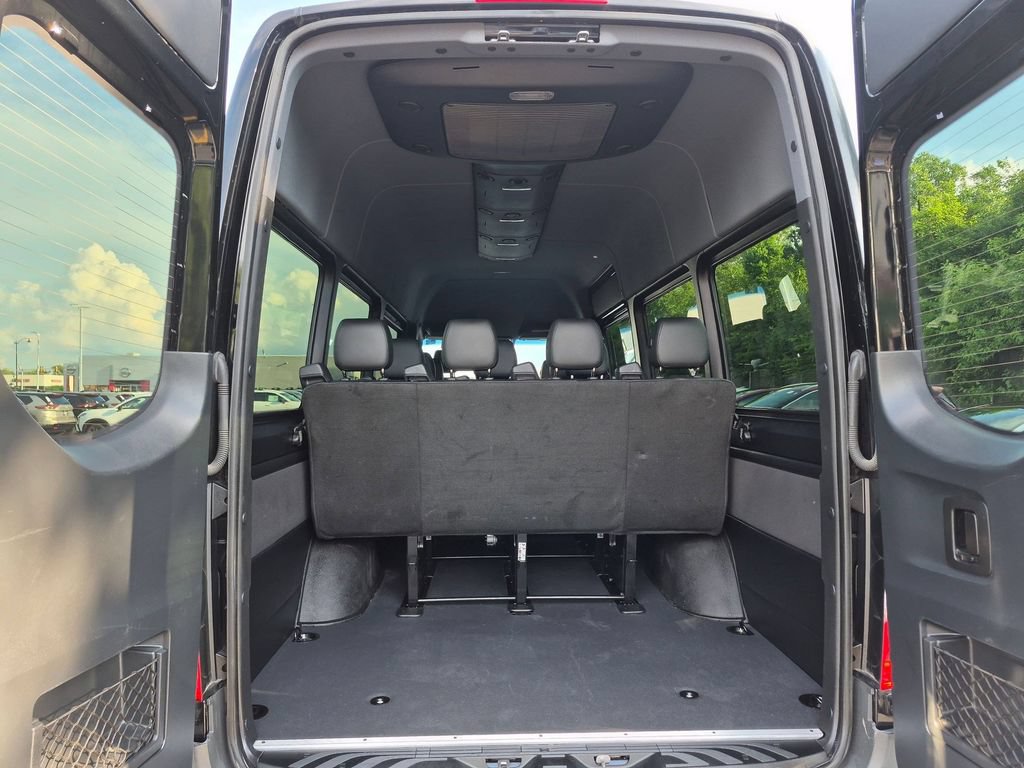 Used 2021 Mercedes-Benz Sprinter 2500 image 22