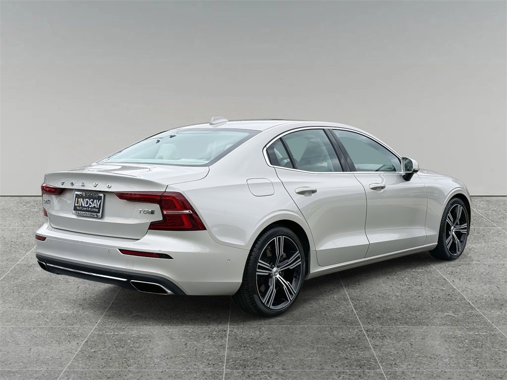 Used 2019 Volvo S60 T8 Inscription image 10
