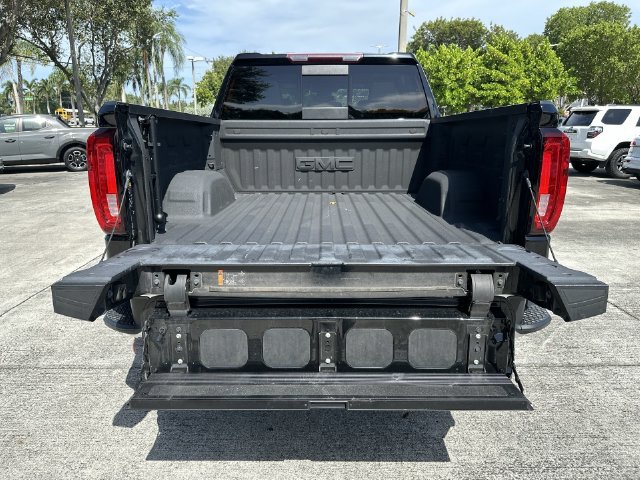 Used 2023 GMC Sierra 1500 SLT w/ SLT Premium Plus Package AWD/4WD image 25