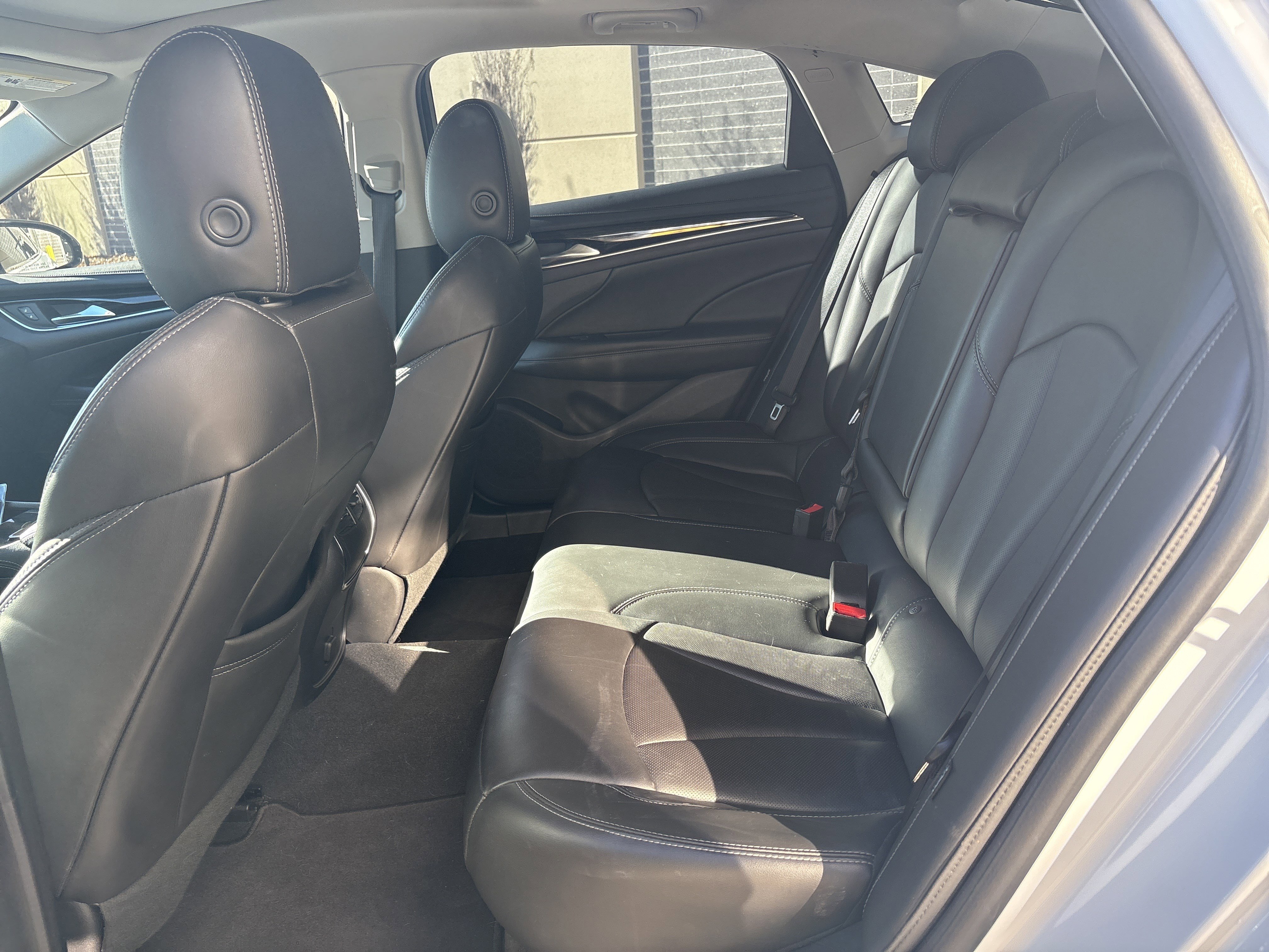 Used 2018 Buick LaCrosse Essence w/ Sun and Shade Package image 29