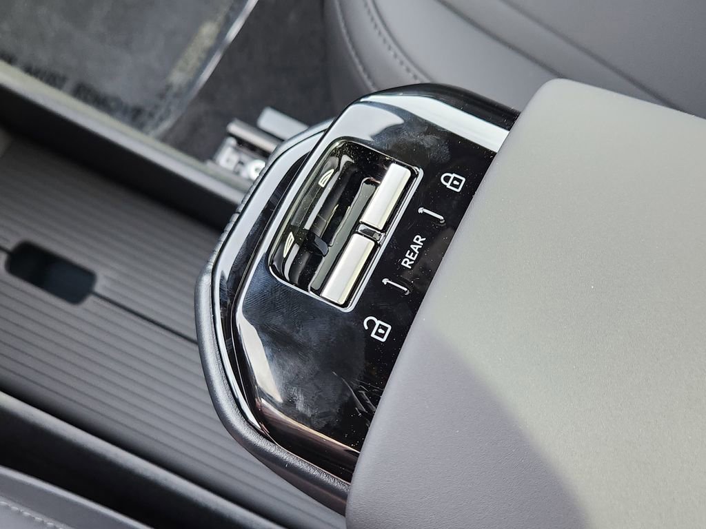 New 2026 Volvo EX30 Plus w/ Climate Package image 11