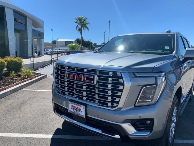 Certified 2026 GMC Yukon Denali w/ LPO, Floor Liner Package AWD/4WD image 3
