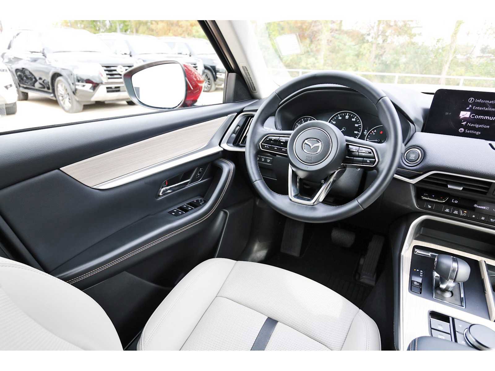 Used 2025 MAZDA CX-90 3.3 Turbo w/ Preferred Package image 6