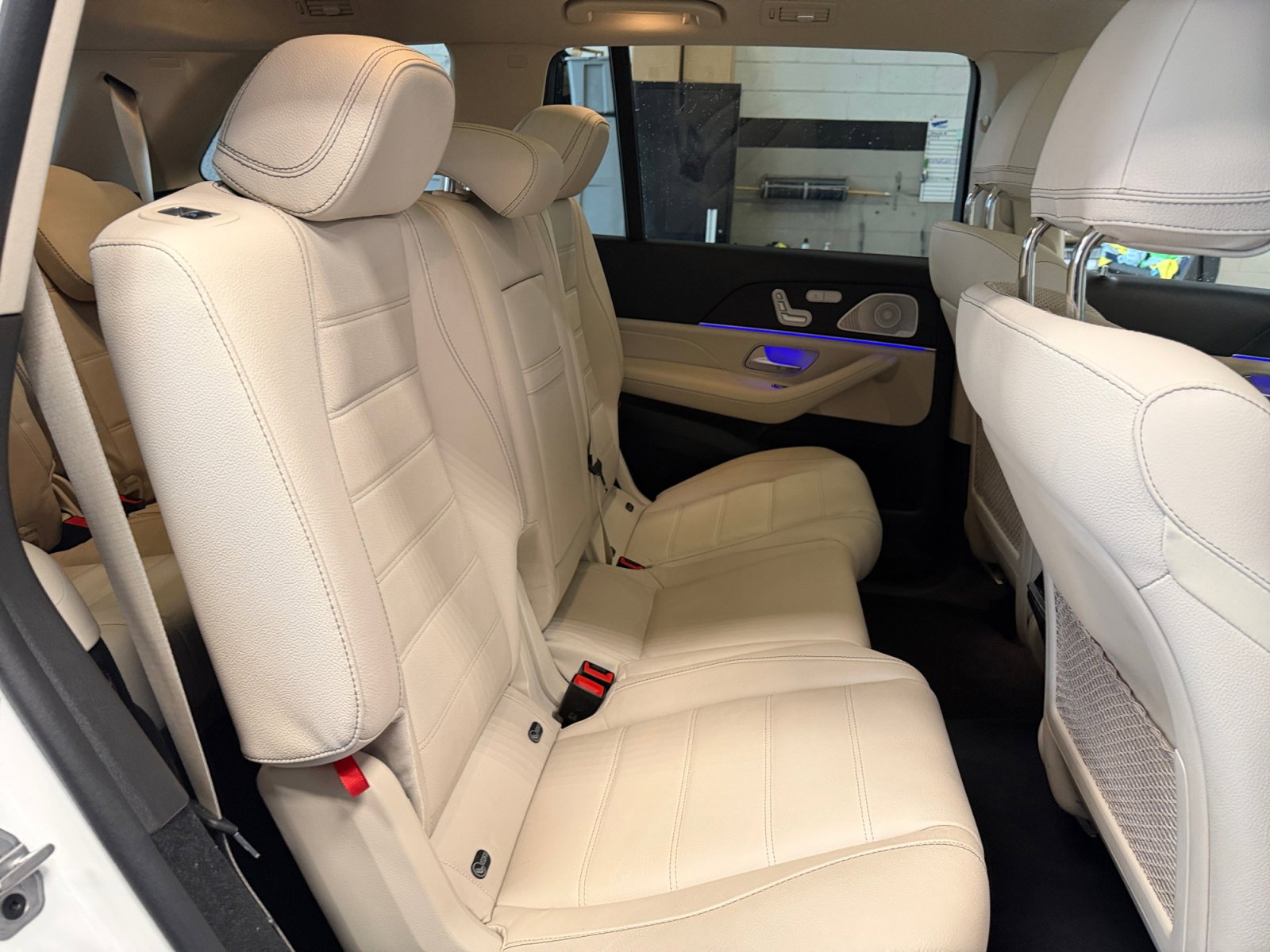 Used 2022 Mercedes-Benz GLS 450 4MATIC image 19