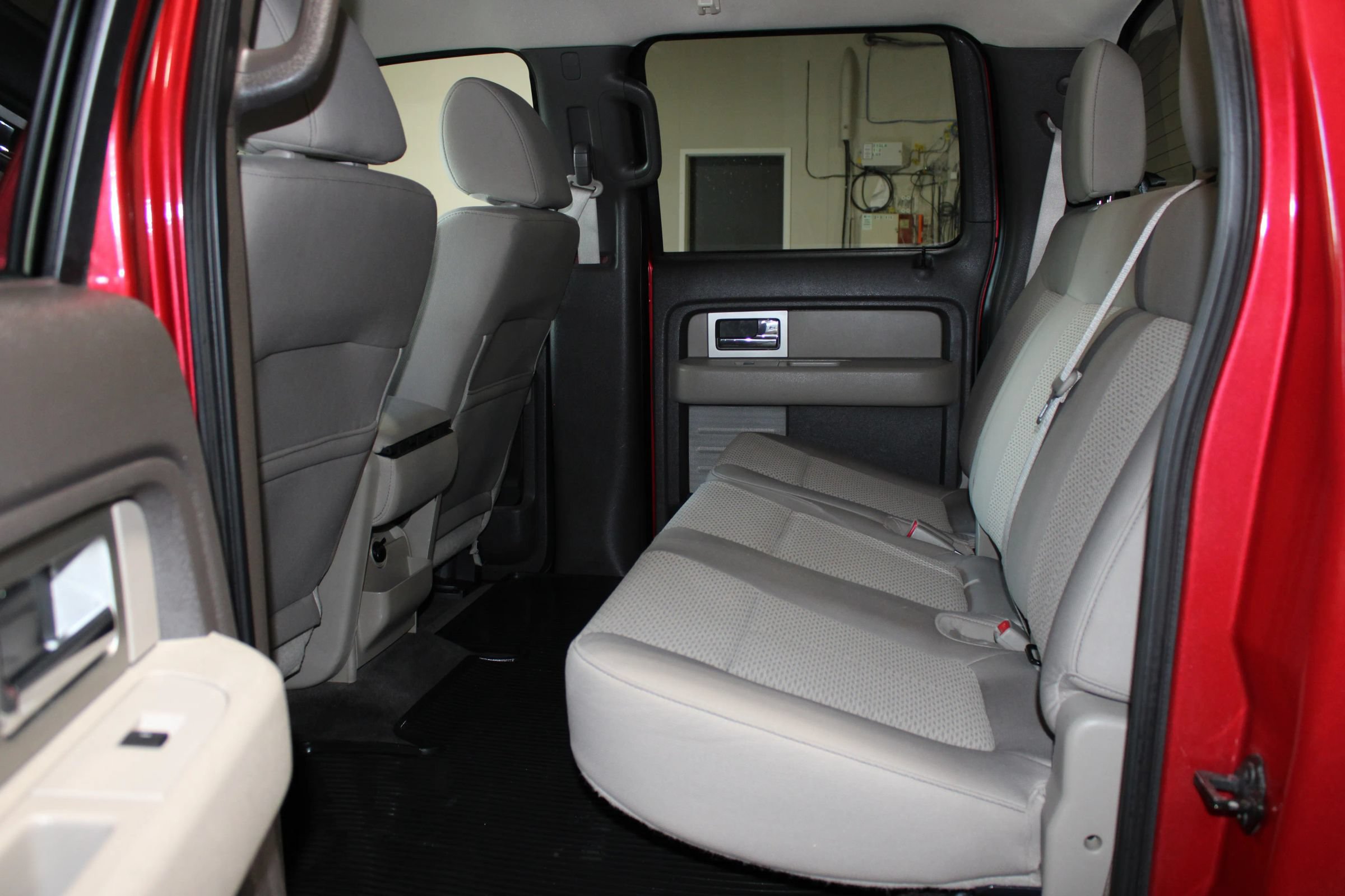Used 2010 Ford F150 XLT RWD image 23