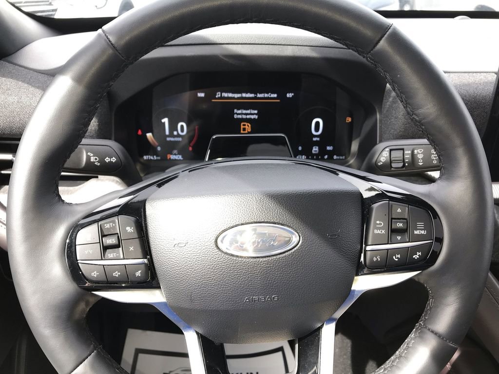 Used 2025 Ford Explorer Platinum w/ Ultimate Package image 14