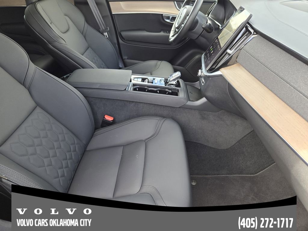 Certified 2025 Volvo XC90 B6 Plus image 13