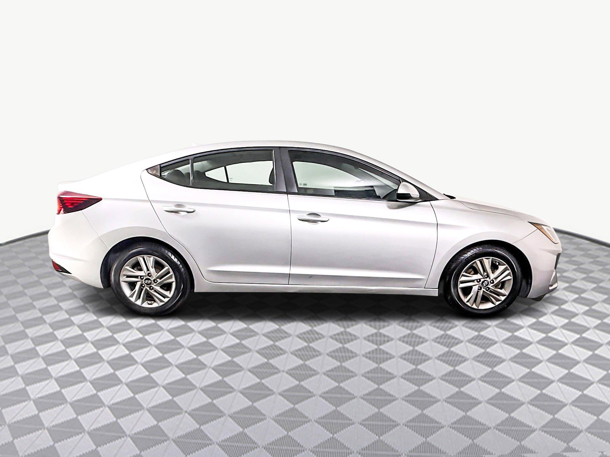 Used 2019 Hyundai Elantra SEL w/ Cargo Package image 11