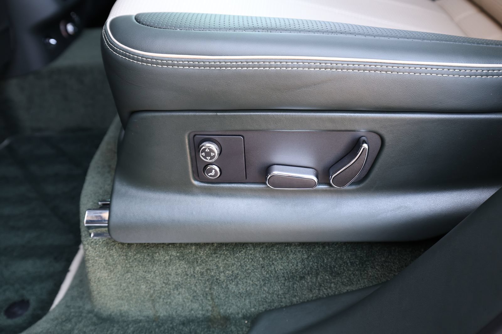 Certified 2022 Bentley Bentayga Speed AWD/4WD image 26