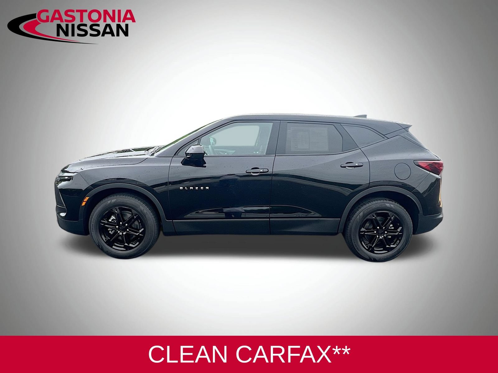 Used 2025 Chevrolet Blazer LT AWD/4WD image 5
