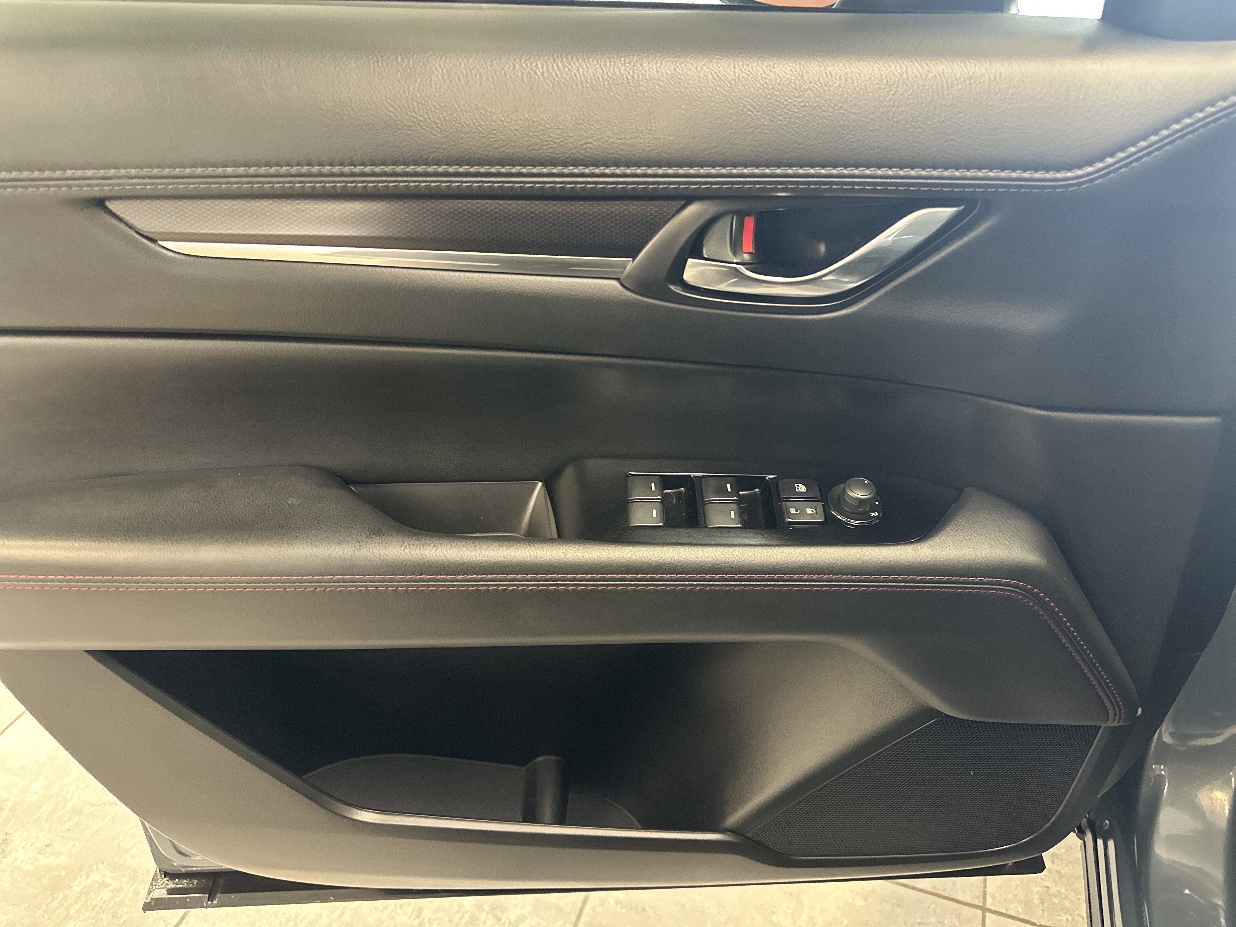 Used 2023 MAZDA CX-5 Carbon Edition image 21