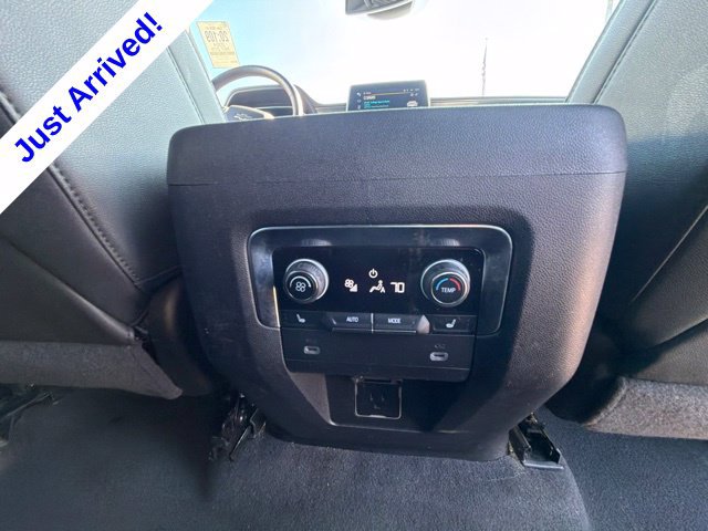 Used 2024 Chevrolet Suburban RST w/ Luxury Package AWD/4WD image 37