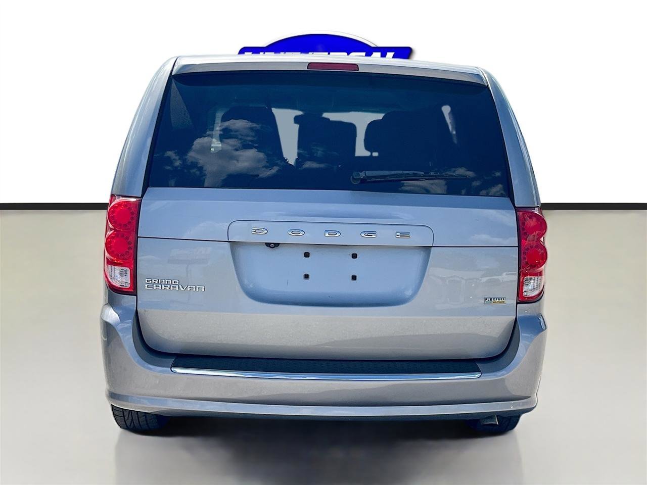 Used 2019 Dodge Grand Caravan SE image 6