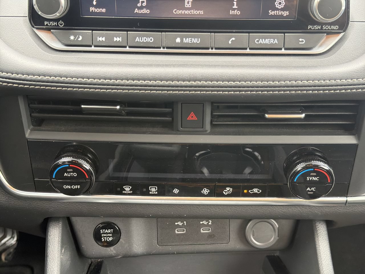 Used 2024 Nissan Rogue SV AWD/4WD image 18
