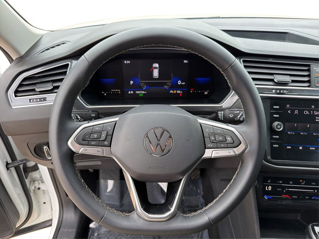 Used 2022 Volkswagen Tiguan SE FWD image 17