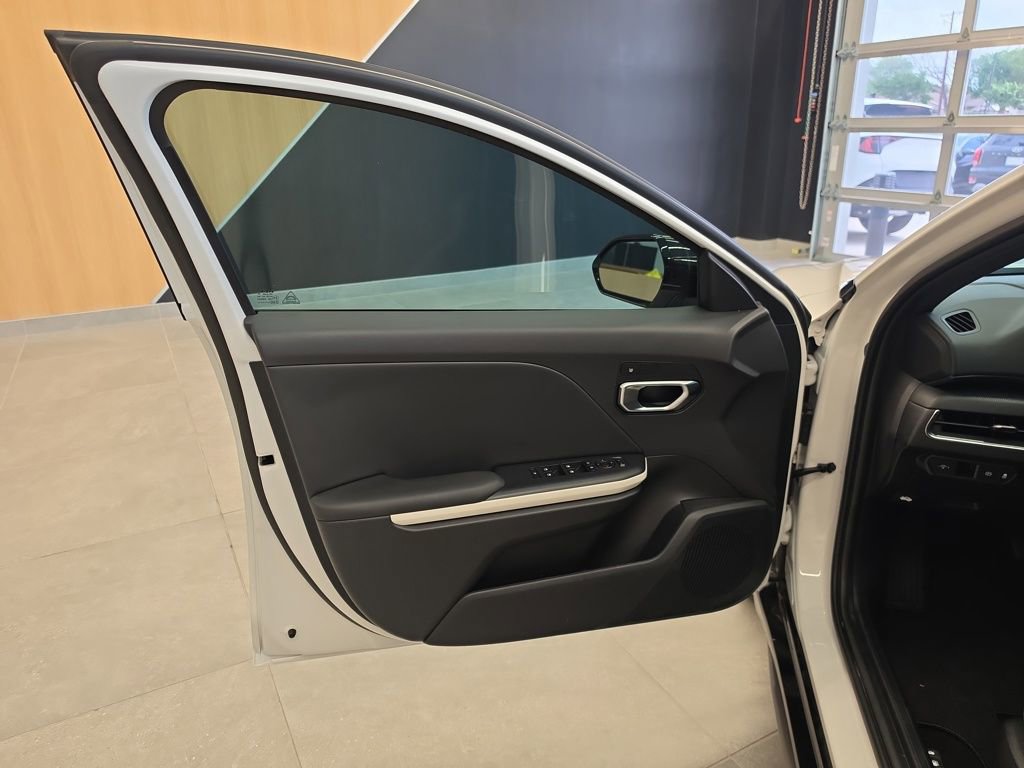 Used 2025 Kia K4 GT-Line w/ GT-Line Sunroof Package image 12