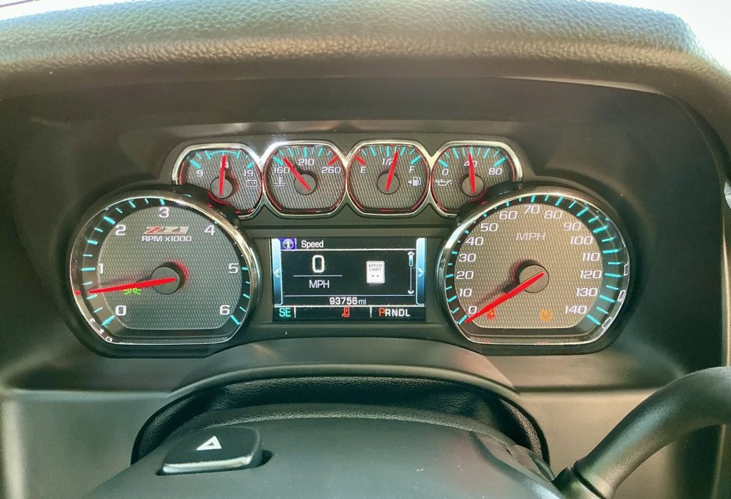 Used 2020 Chevrolet Suburban LT w/ Luxury Package image 34