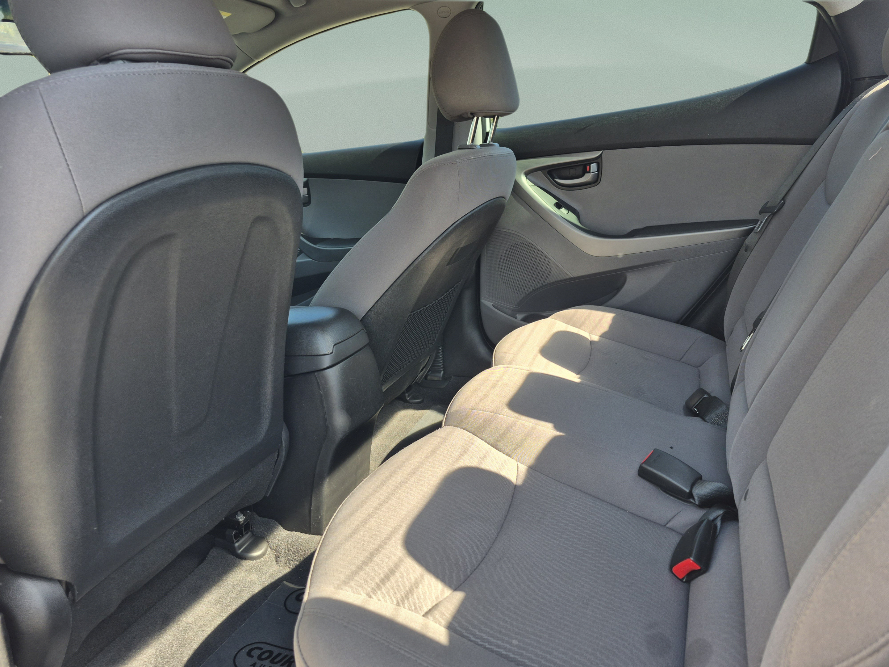 Used 2016 Hyundai Elantra SE FWD image 24