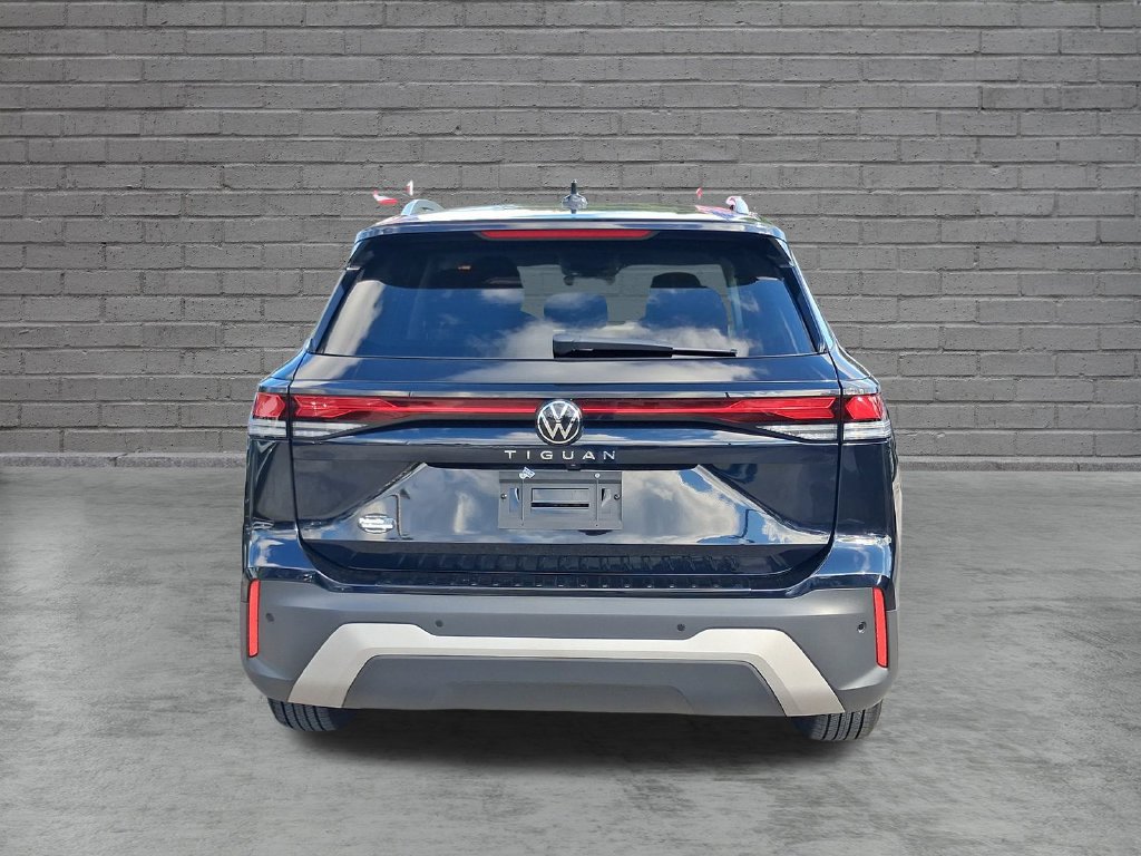 Used 2026 Volkswagen Tiguan S FWD image 11