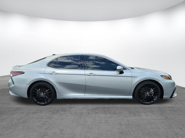 Used 2023 Toyota Camry XSE FWD image 4