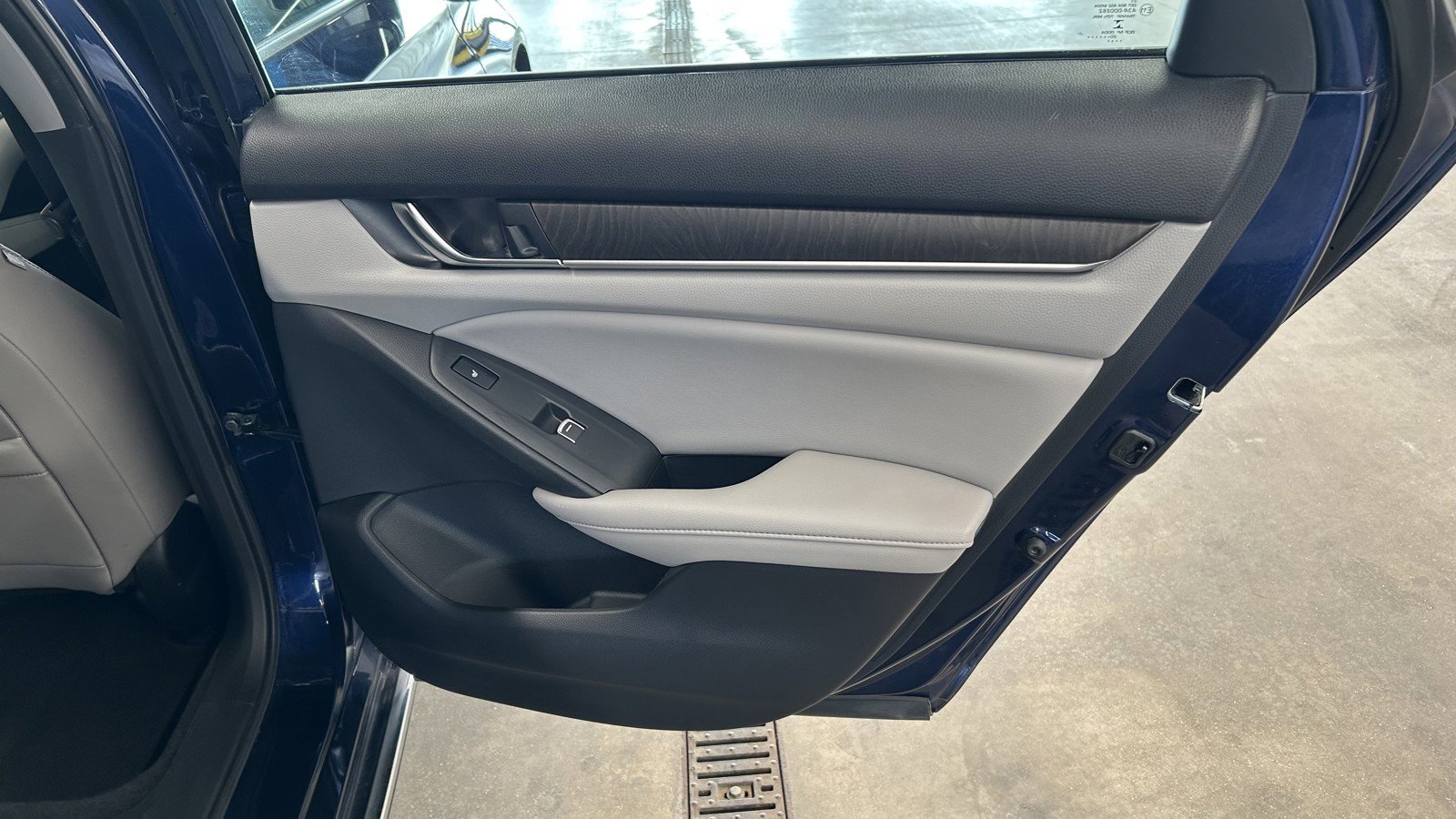 Used 2020 Honda Accord Touring image 16