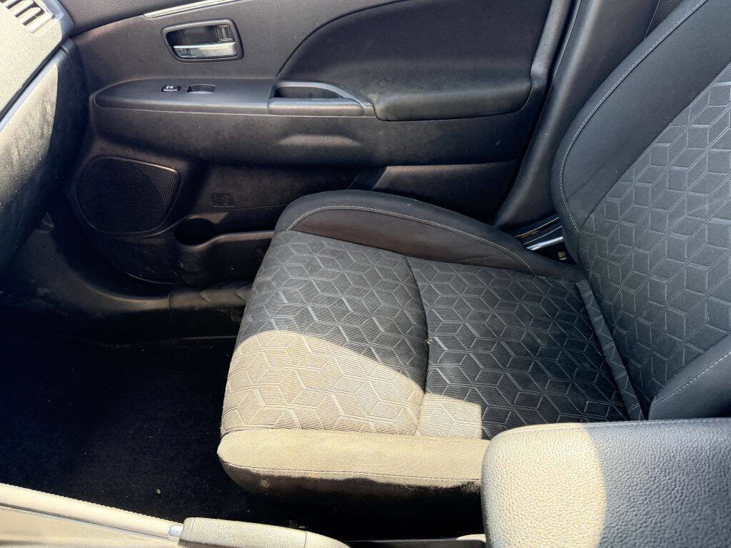 Used 2020 Mitsubishi Outlander Sport ES AWD/4WD image 12