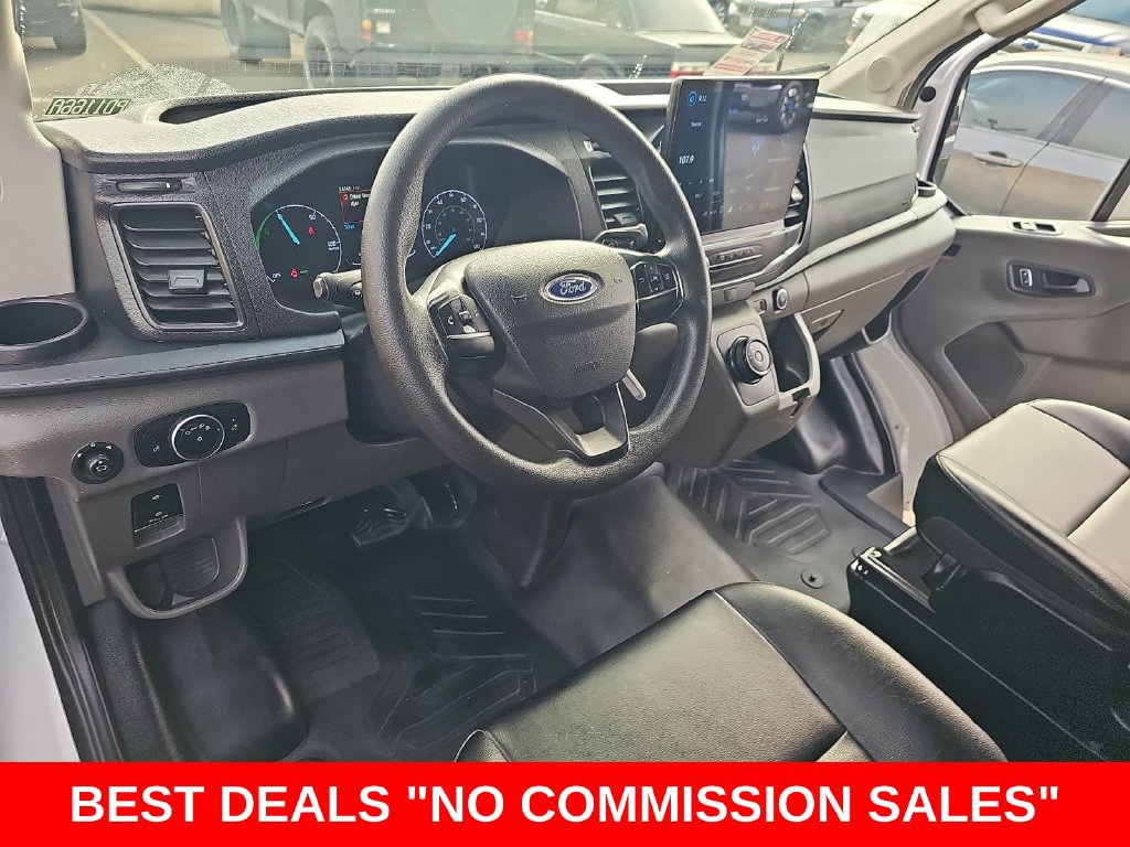 Used 2022 Ford E-Transit Medium Roof RWD image 15
