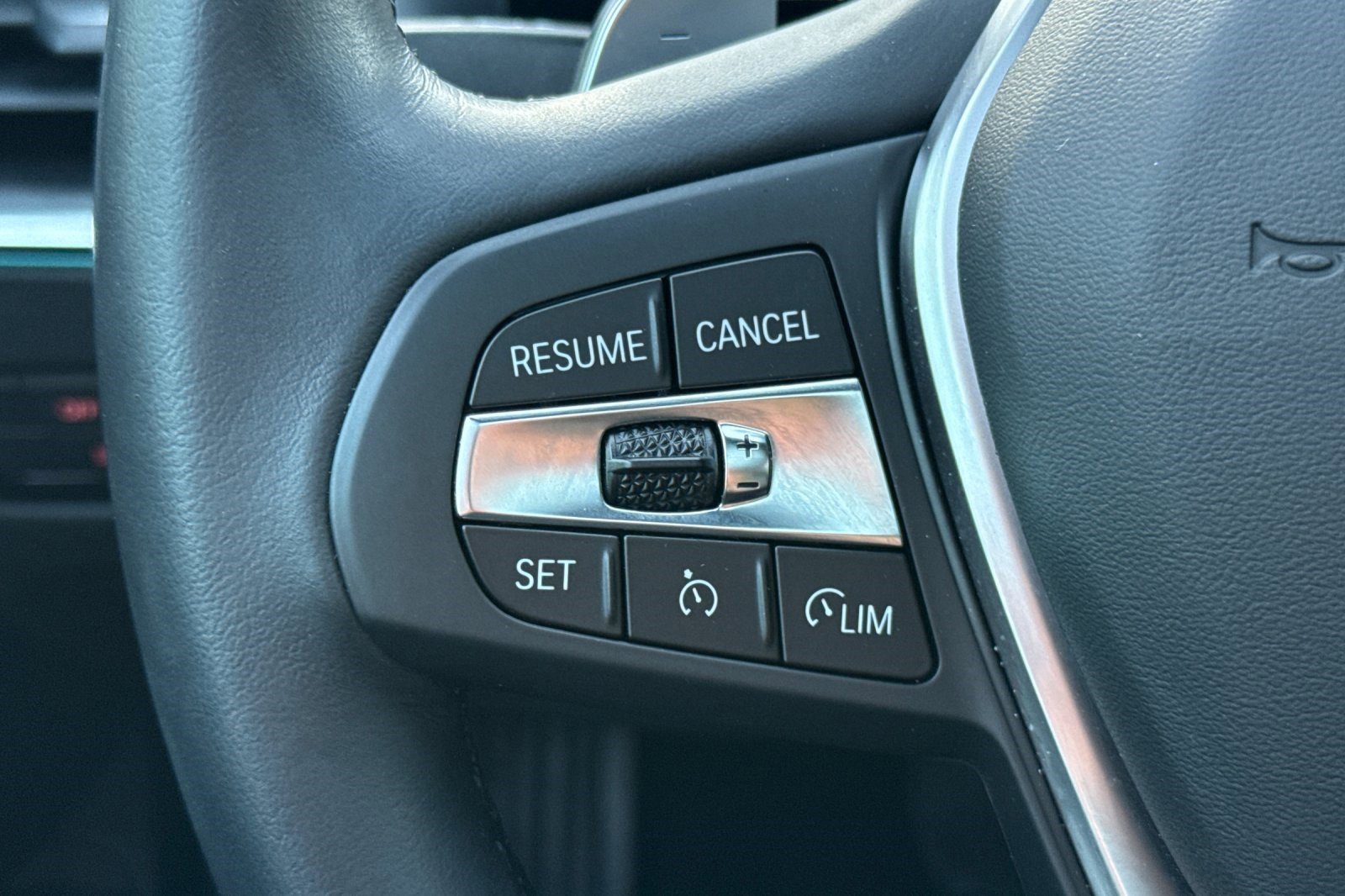 Certified 2023 BMW 330e w/ Convenience Package image 29