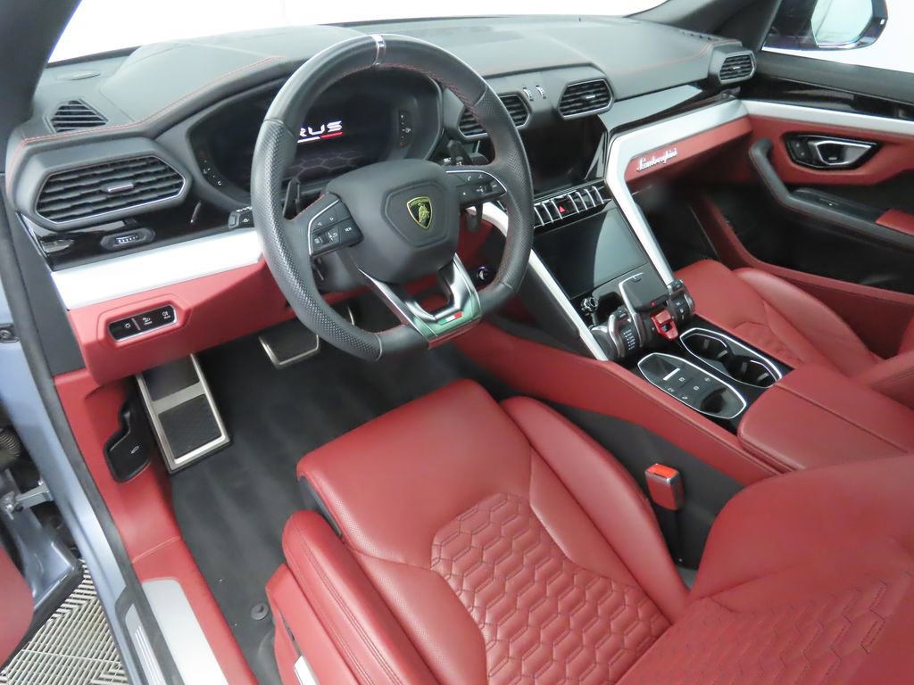 Used 2022 Lamborghini Urus image 9