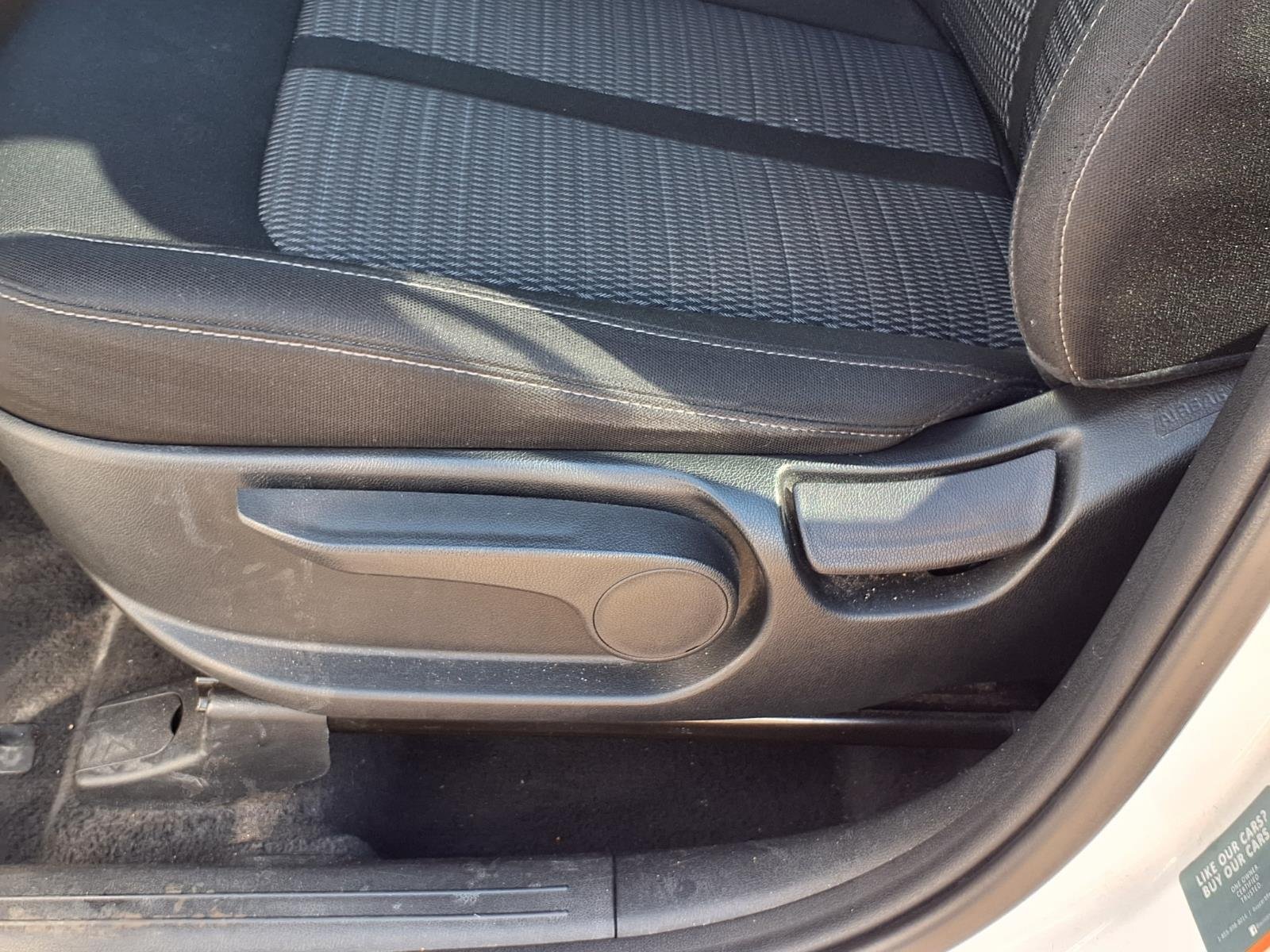 Used 2023 Kia Sorento LX AWD/4WD image 4