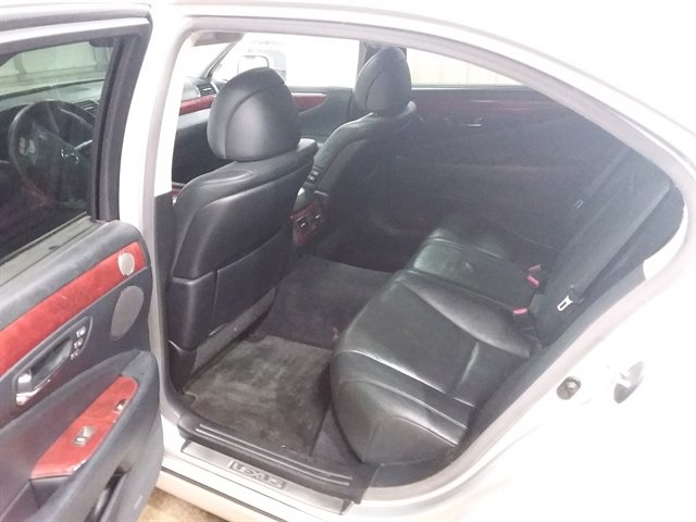 Used 2007 Lexus LS 460 L RWD image 13