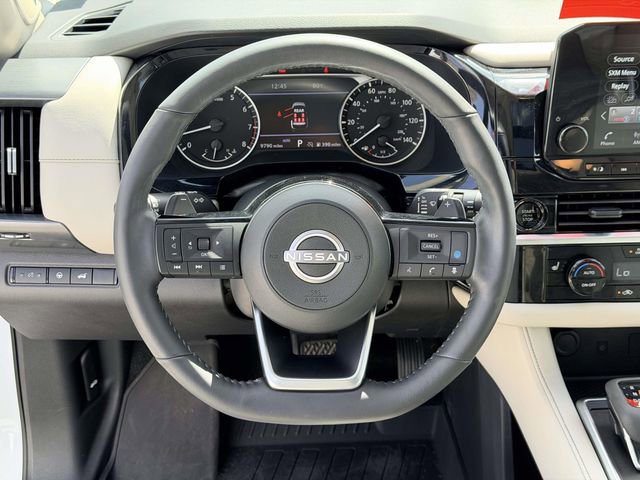 Used 2025 Nissan Pathfinder SL w/ SL Premium Package image 19