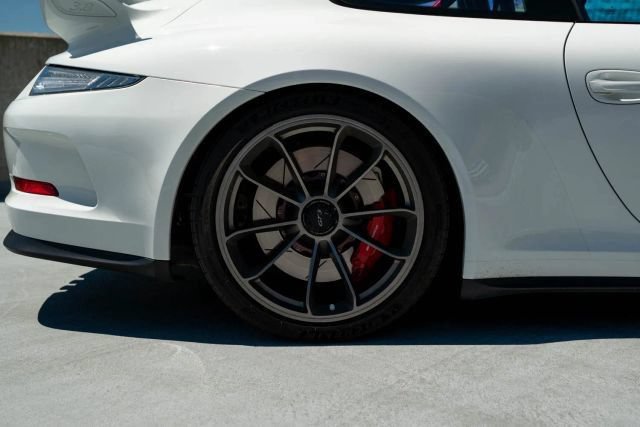 Used 2015 Porsche 911 GT3 RWD image 10