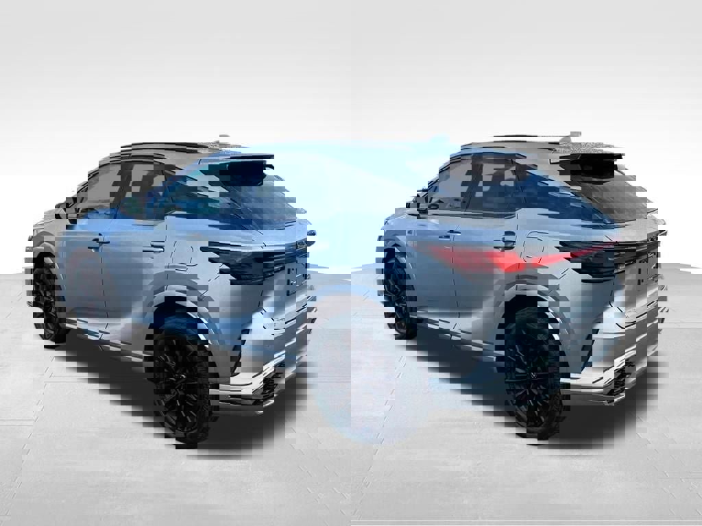 Used 2024 Lexus RX 500h F Sport w/ Convenience Package image 4