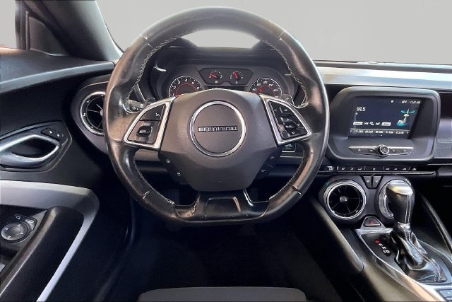 Used 2018 Chevrolet Camaro LT RWD image 8