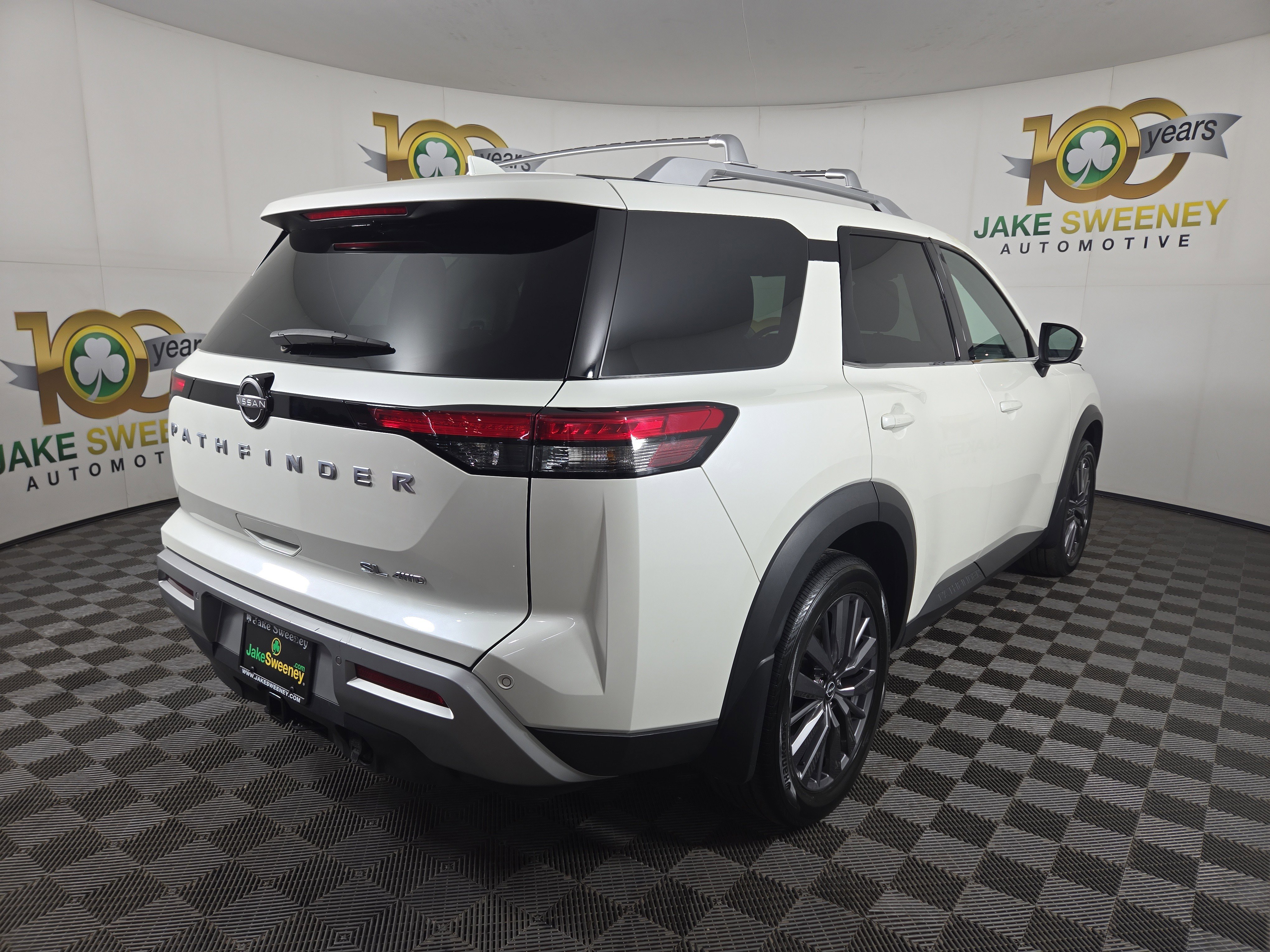 Used 2024 Nissan Pathfinder SL w/ SL Premium Package image 9