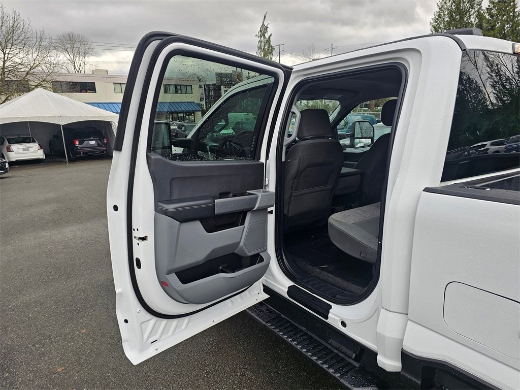 Used 2024 Ford F350 XLT image 20