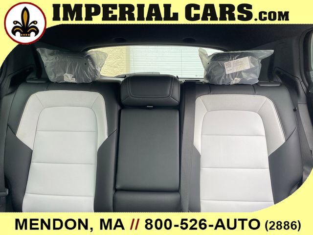 New 2026 Chevrolet Equinox EV LT image 32