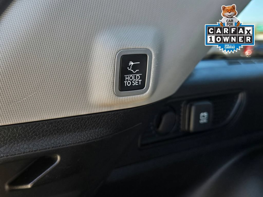 Used 2023 Jeep Grand Cherokee Limited w/ Luxury Tech Group II RWD image 22