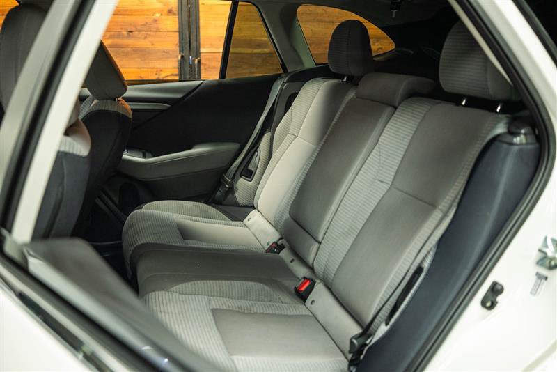 Used 2024 Subaru Outback Premium AWD/4WD image 11