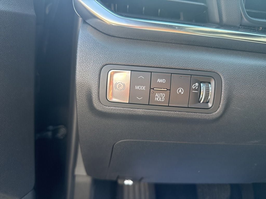 Used 2026 GMC Terrain Elevation AWD/4WD image 18