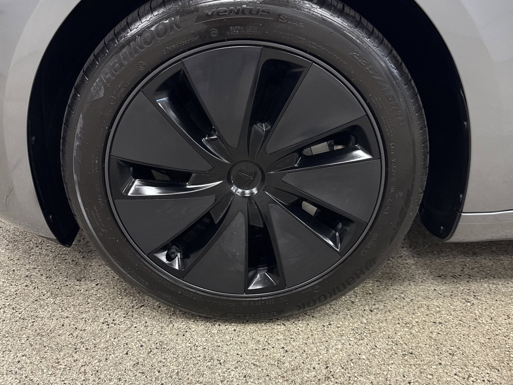 Used 2025 Tesla Model 3 Long Range image 2