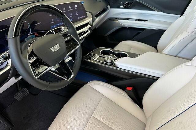 New 2026 Cadillac Lyriq Premium Sport image 10