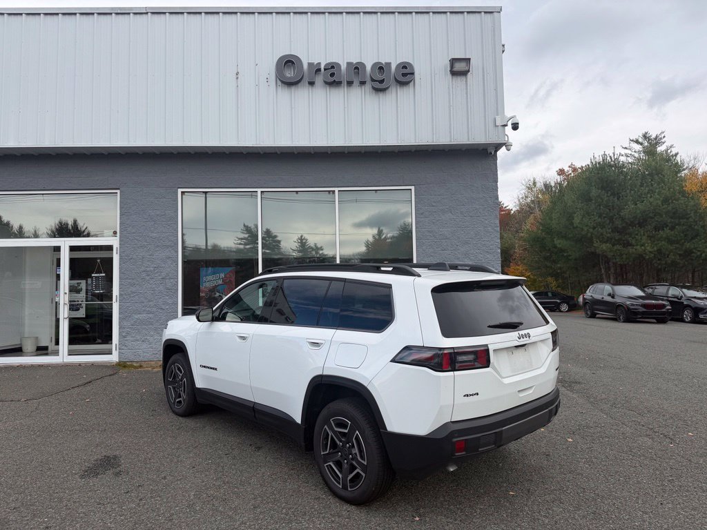 Used 2026 Jeep Cherokee Limited AWD/4WD image 3