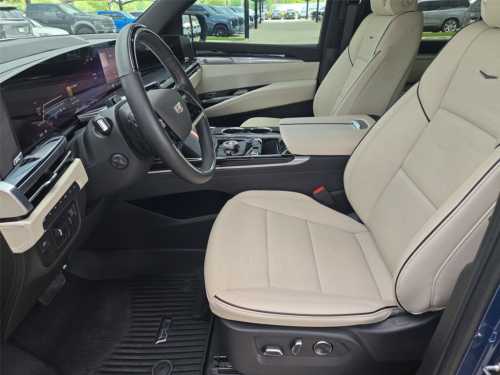 Certified 2025 Cadillac Escalade Sport w/ Touring Package AWD/4WD image 28