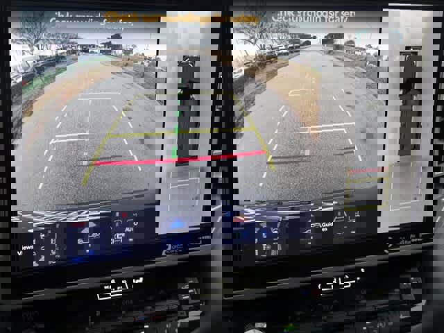 Used 2023 Toyota Sequoia Limited image 29