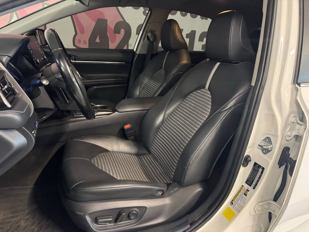 Used 2021 Toyota Camry SE image 17