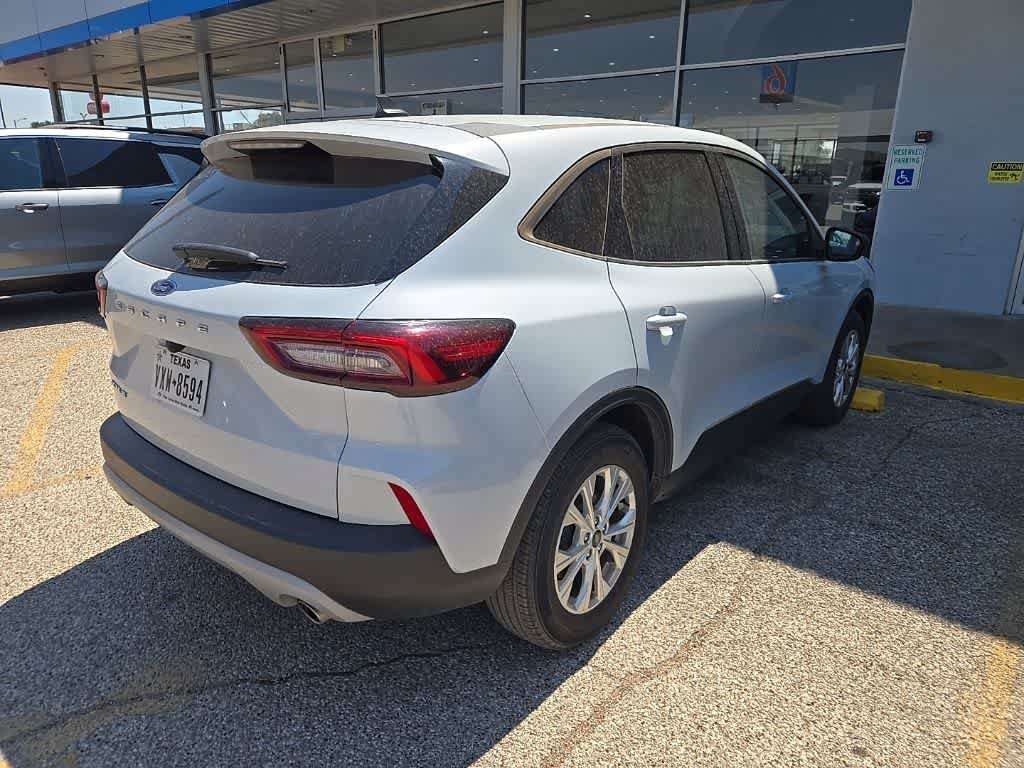Used 2025 Ford Escape Active FWD image 3